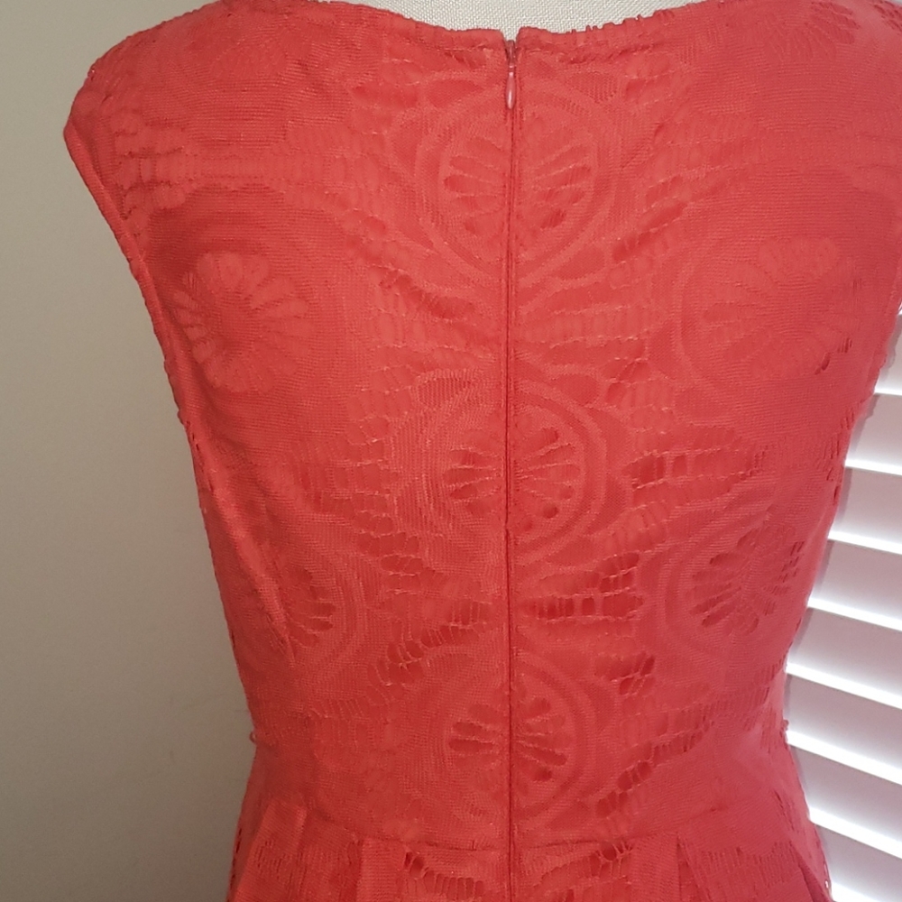 Dress - Picture 3 of 4